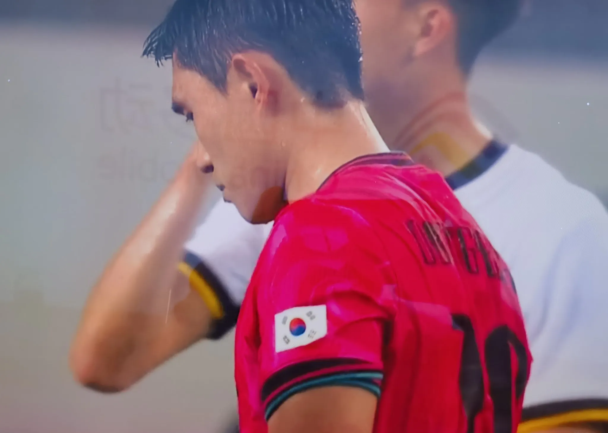 lol 赛事直播-关于英超关键时刻再迎强敌,里昂状态回暖,主帅态度——球迷炸锅,医务组通报恢复的信息