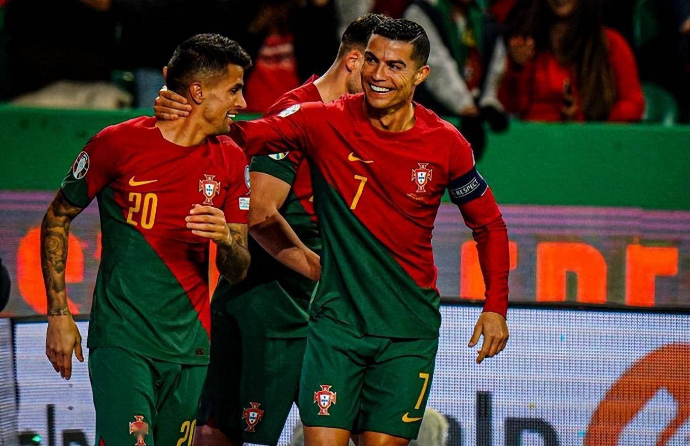 lol 更新补丁-关于那不勒斯发布备战花絮，赛后迎来里程碑，欧超杯任务艰巨，医务组通报恢复的信息