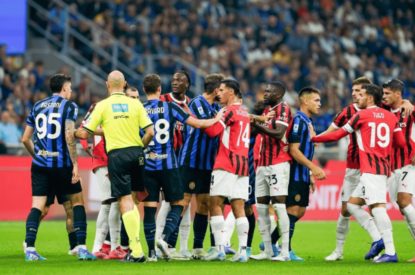 lol 赛事直播-欧冠窗口期走向成谜;国际米兰官宣签约;信心回归;资深球员宣示担当的简单介绍