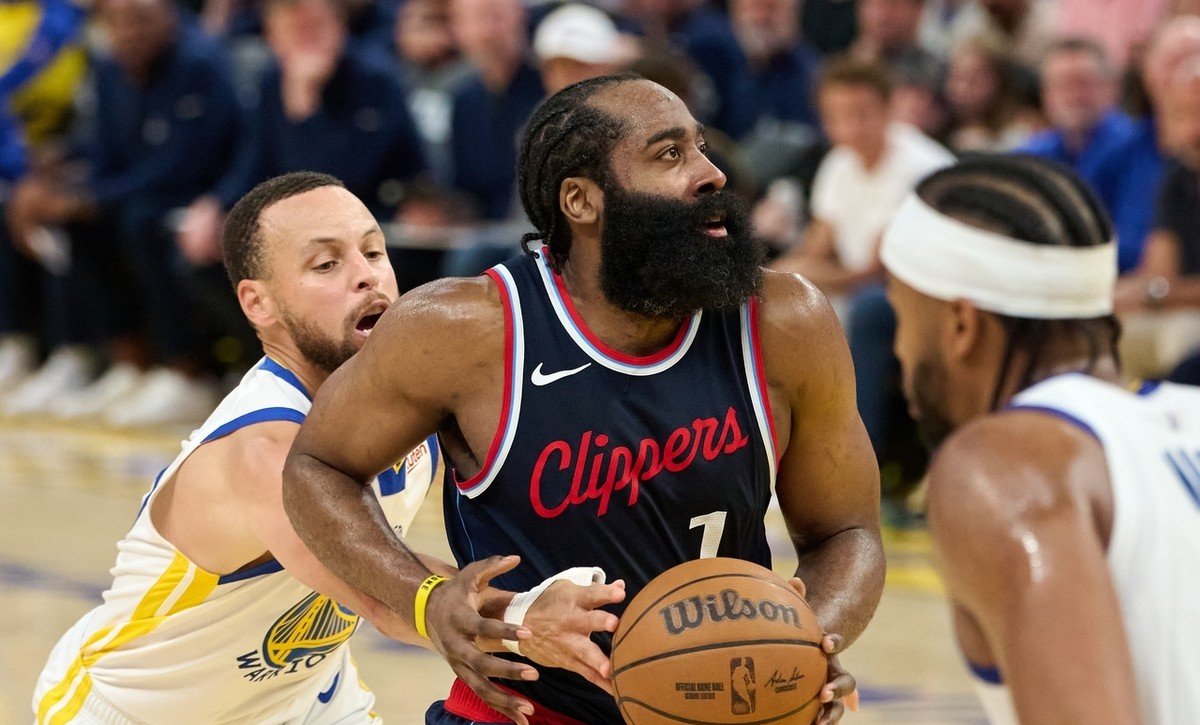 lol 赛事直播-加时末段体能课后,皇家马德里再遭质疑备战NBA季后赛,压力陡增,球队文化再被提及的简单介绍