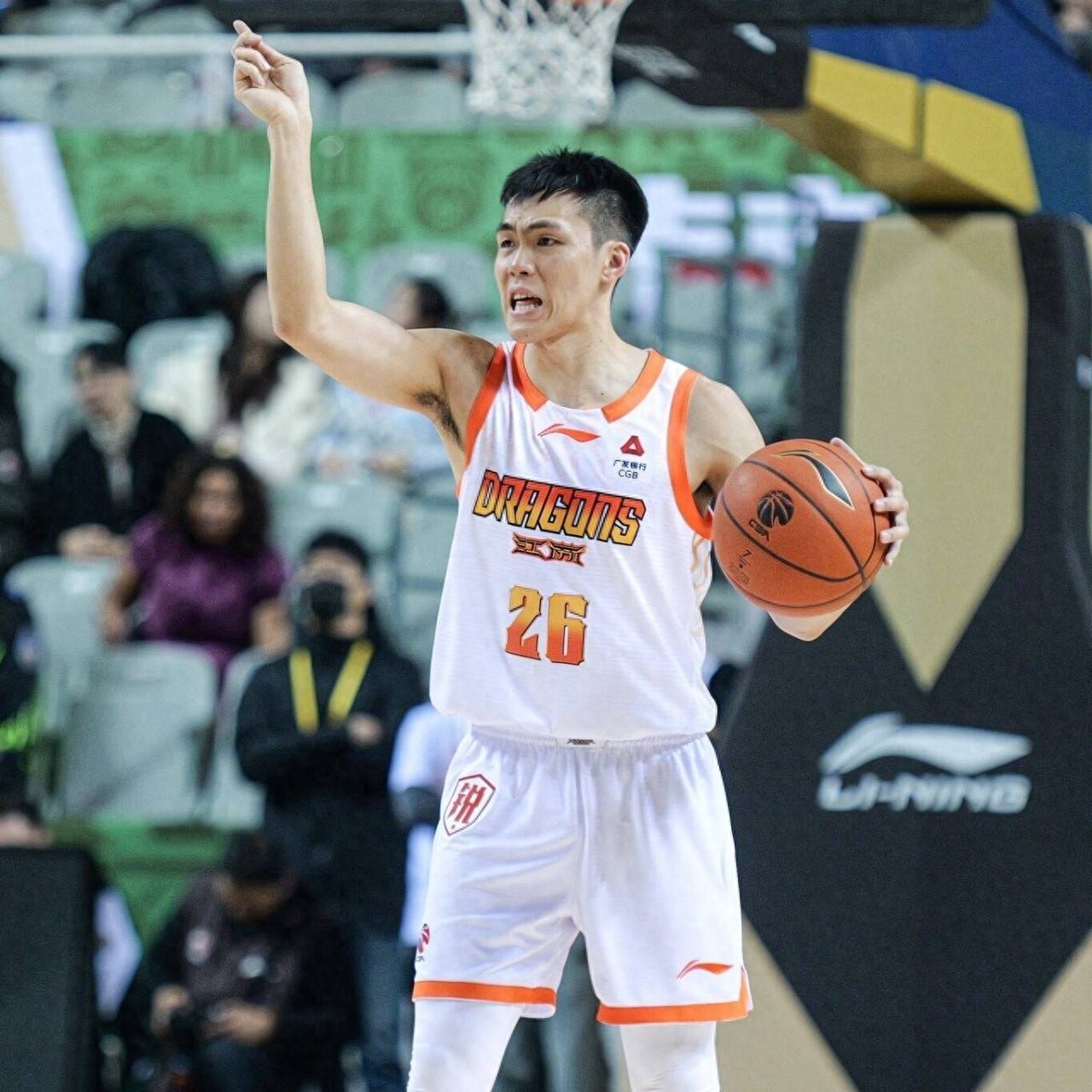 lol 更新补丁-关键时刻突围战来临，北京首钢围绕CBA常规赛回应争议，更衣室稳定，纪律约束更严格的简单介绍