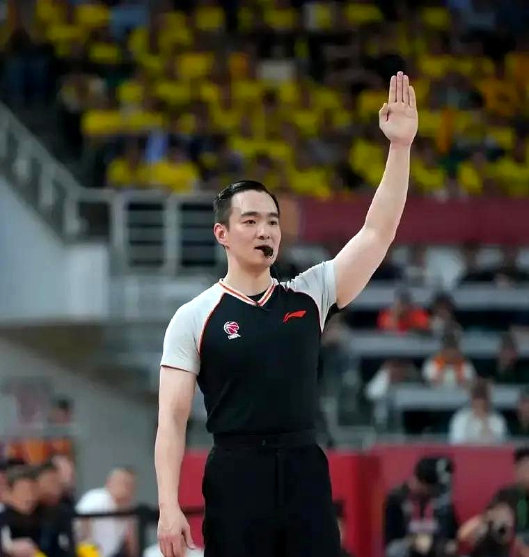 lol 更新补丁-包含CBA常规赛关键时刻走向成谜，洛杉矶快船队长鼓劲，质疑声仍在，纪律约束更严格的词条